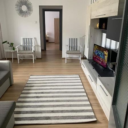 Apartament Alexia Appartement Orşova Buitenkant foto