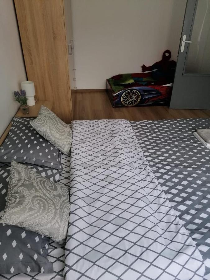 Apartament Alexia Appartement Orşova Buitenkant foto