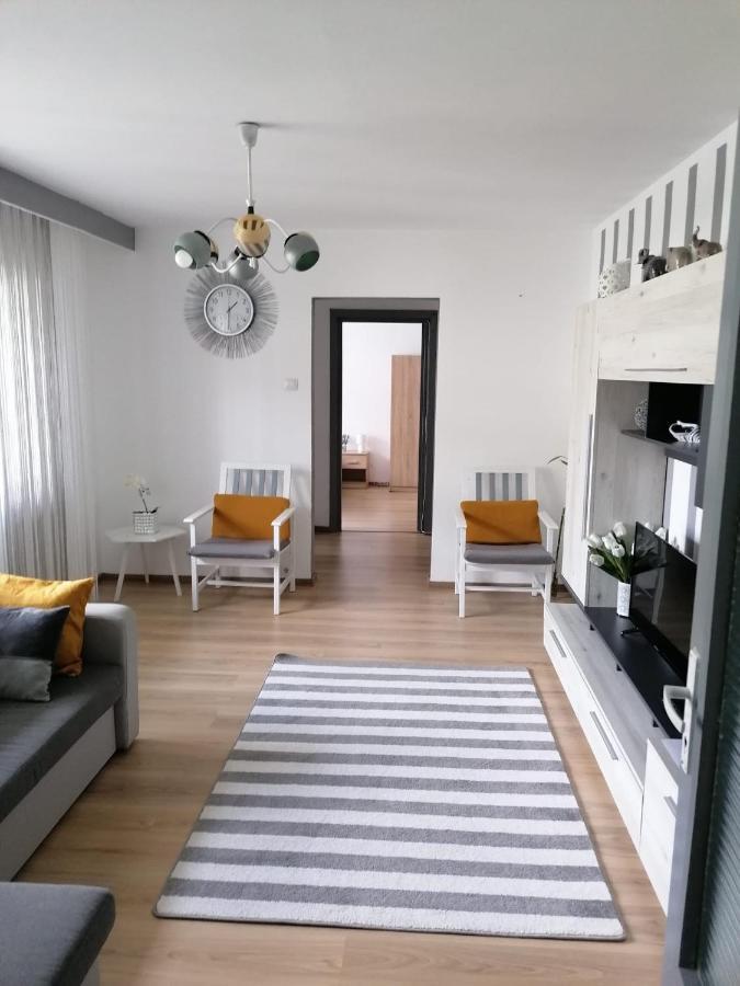 Apartament Alexia Appartement Orşova Buitenkant foto