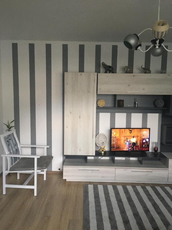 Apartament Alexia Appartement Orşova Buitenkant foto